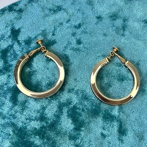Napier Vintage gold tone Hoop Clip-On Earrings